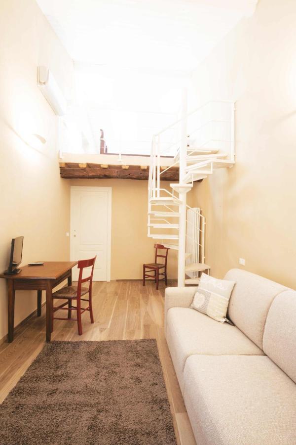 Bed and Breakfast Dimora Della Rocca Costigliole d'Asti Exterior foto